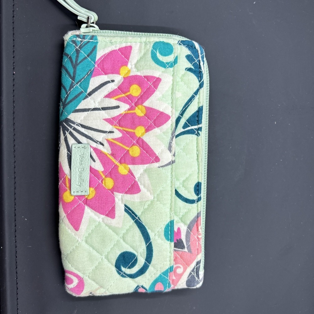 Vera Bradley Iconic‎ Card Case RFID Mint Flowers